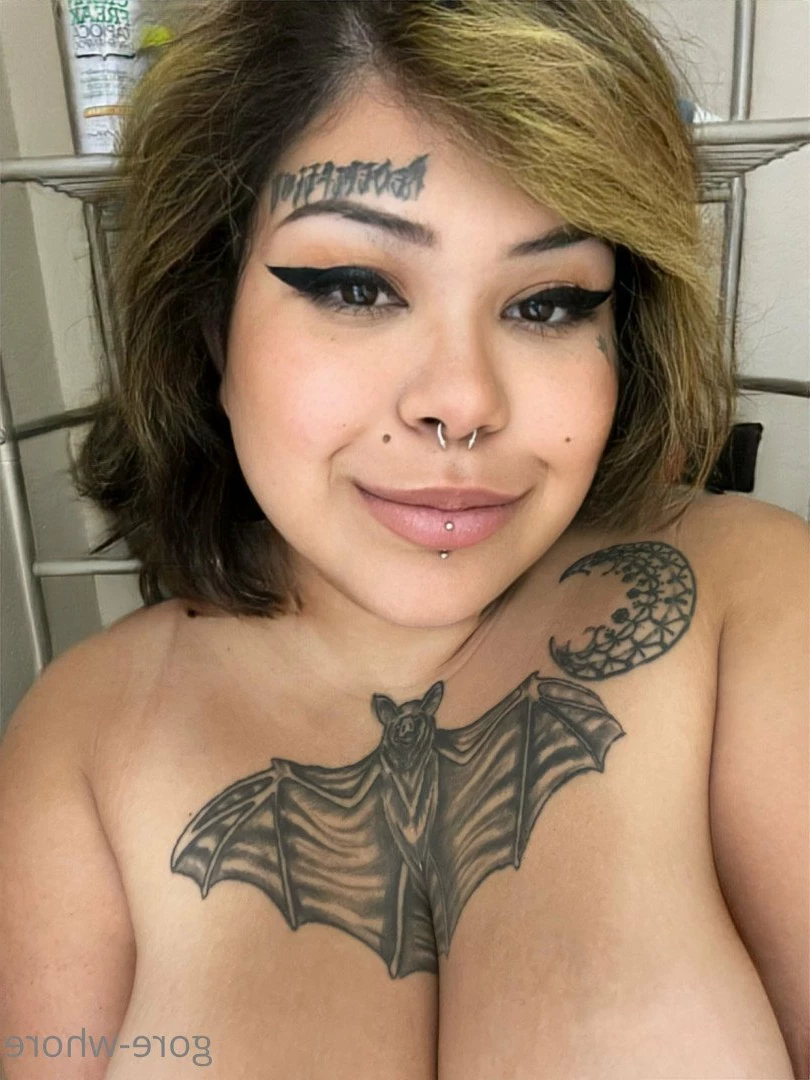 𝐆𝐨𝐭𝐡 𝐒𝐥𝐮𝐭 🖤 [ gore-whore ] Onlyfans leaked photo 4736842 on Hotleaks.tv
