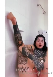 Honeyxmilk [ hon3yxmilk ] Onlyfans leaked video 18255197 on Hotleaks.tv