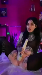 Honeyxmilk [ hon3yxmilk ] Onlyfans leaked video 18255215 on Hotleaks.tv