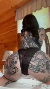 Honeyxmilk [ hon3yxmilk ] Onlyfans leaked video 18255296 on Hotleaks.tv