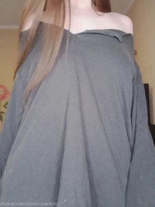 4718702