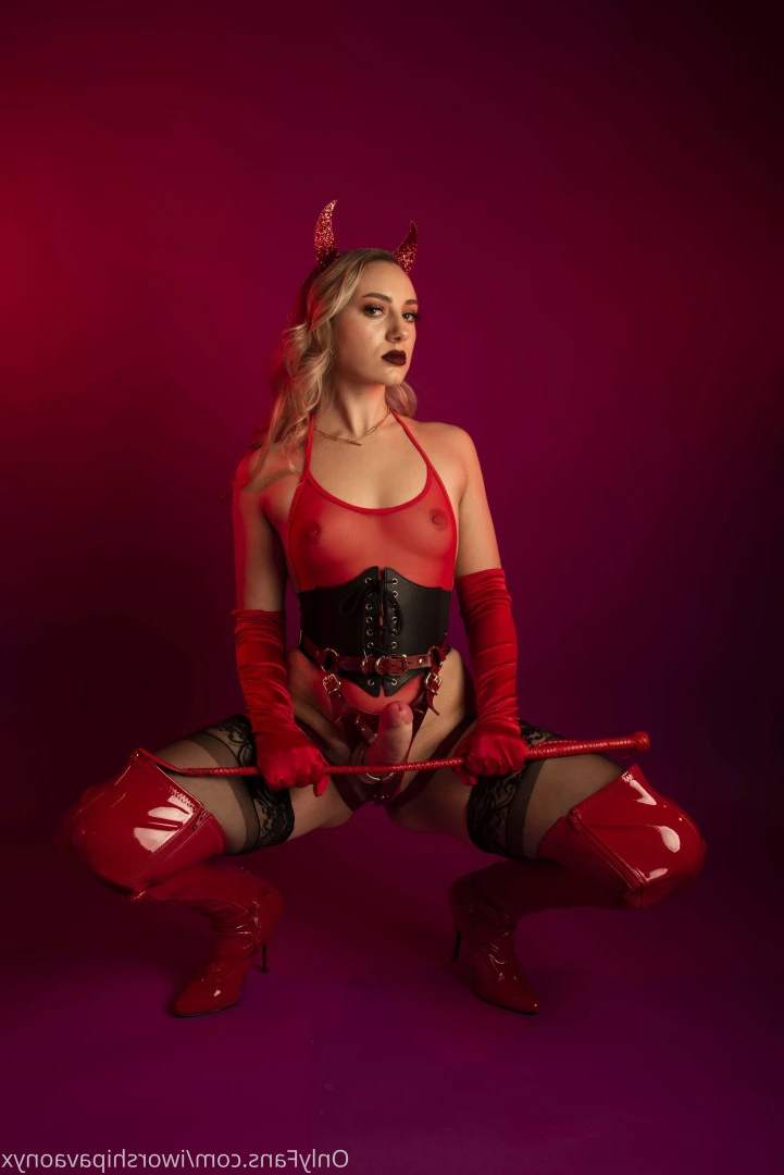 Mistress Ava ⛓ [ iworshipavaonyx ] Onlyfans leaked photo 10718506 on Hotleaks.tv