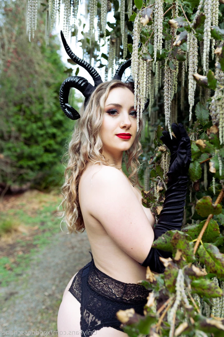 Mistress Ava ⛓ [ iworshipavaonyx ] Onlyfans leaked photo 10730946 on Hotleaks.tv
