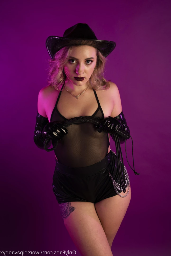 Mistress Ava ⛓ [ iworshipavaonyx ] Onlyfans leaked photo 10767032 on Hotleaks.tv