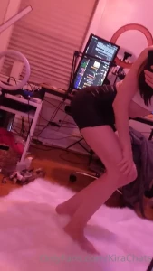 5855897