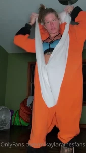 10981198