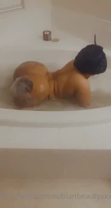 5889404