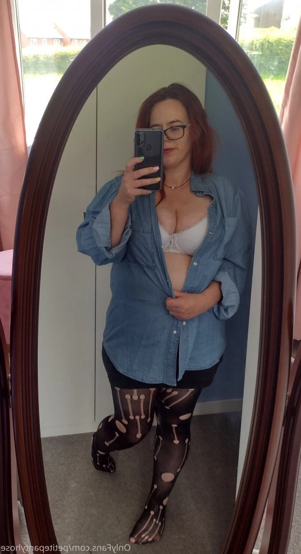 ChellB [ petitepantyhose ] Onlyfans leaked photo 4708422 on Hotleaks.tv