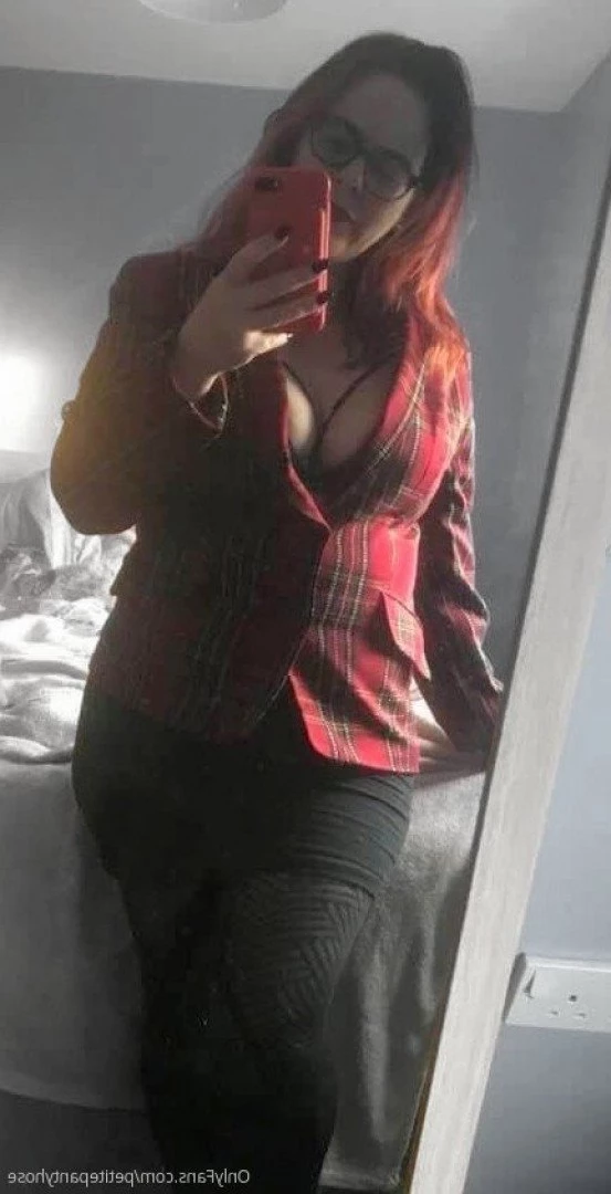 ChellB [ petitepantyhose ] Onlyfans leaked photo 4708425 on Hotleaks.tv