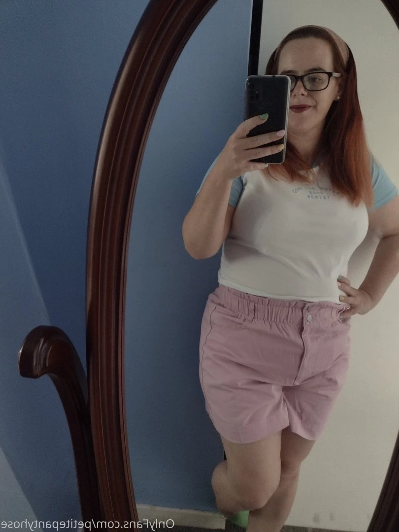 ChellB [ petitepantyhose ] Onlyfans leaked photo 4708444 on Hotleaks.tv