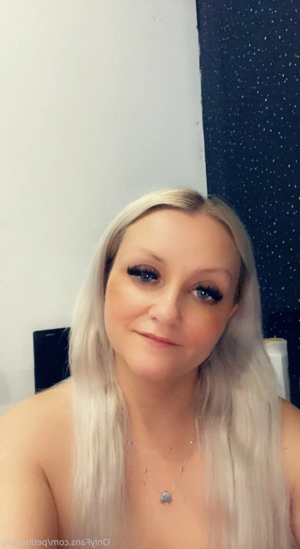 Petite polly [ petitiepolly ] Onlyfans leaked photo 4713364 on Hotleaks.tv