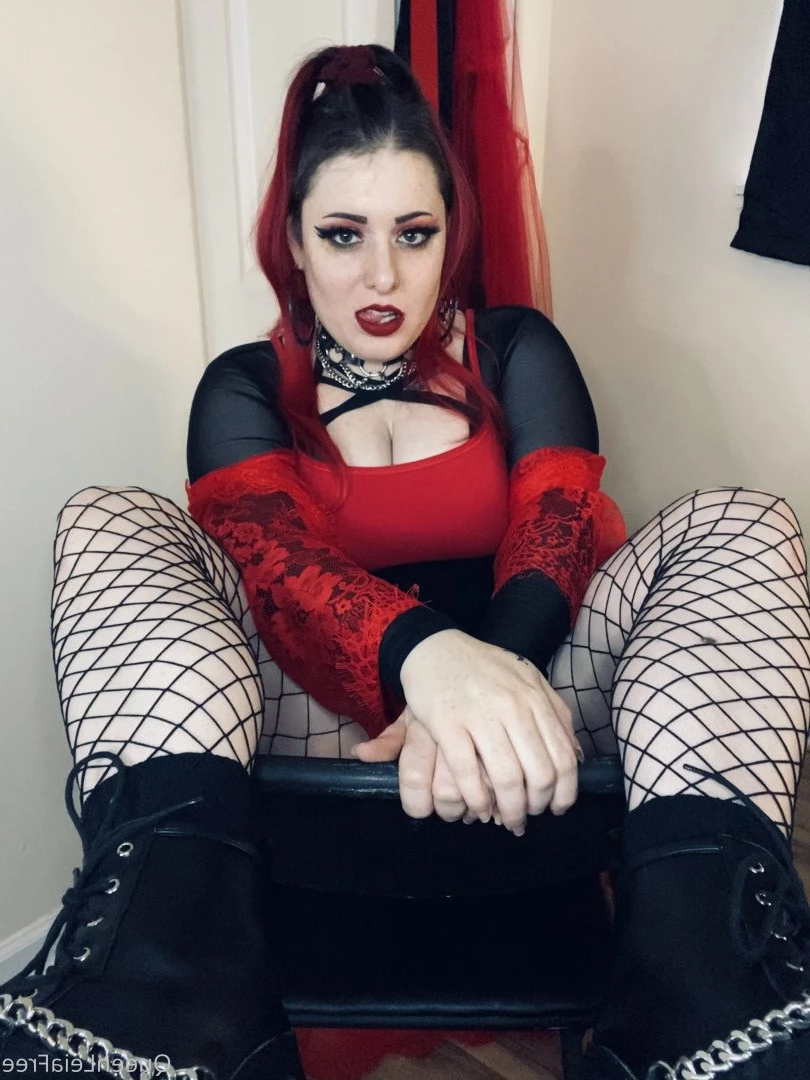 Queen Leia 👑 FREE [ queenleiafree ] Onlyfans leaked photo 4707441 on Hotleaks.tv