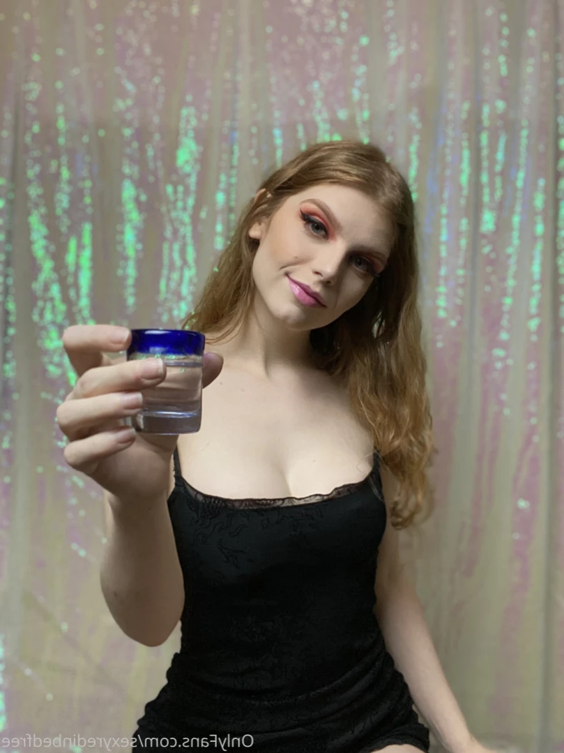 sexyredinbedfree Onlyfans leaked photo 14140918 on Hotleaks.tv