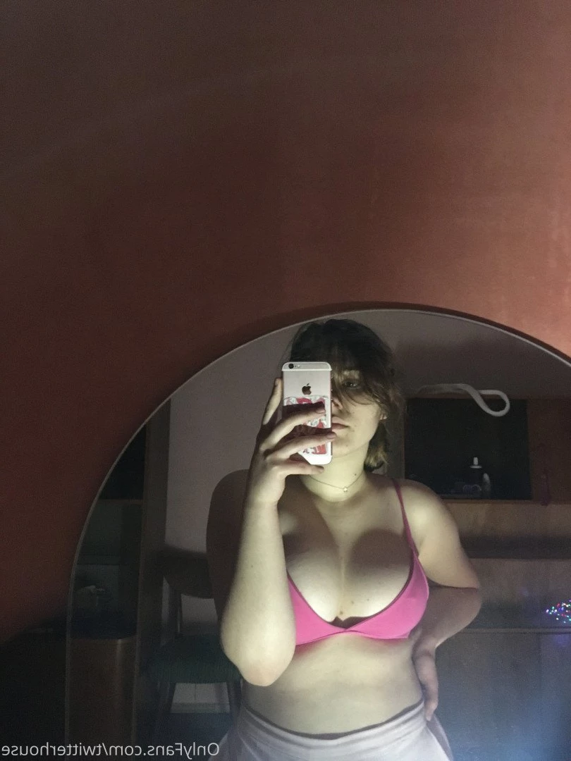 леночка [ twitterhouse ] Onlyfans leaked photo 4701356 on Hotleaks.tv