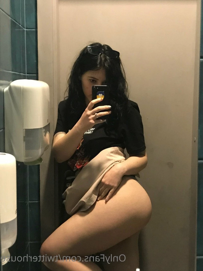 леночка [ twitterhouse ] Onlyfans leaked photo 4701737 on Hotleaks.tv