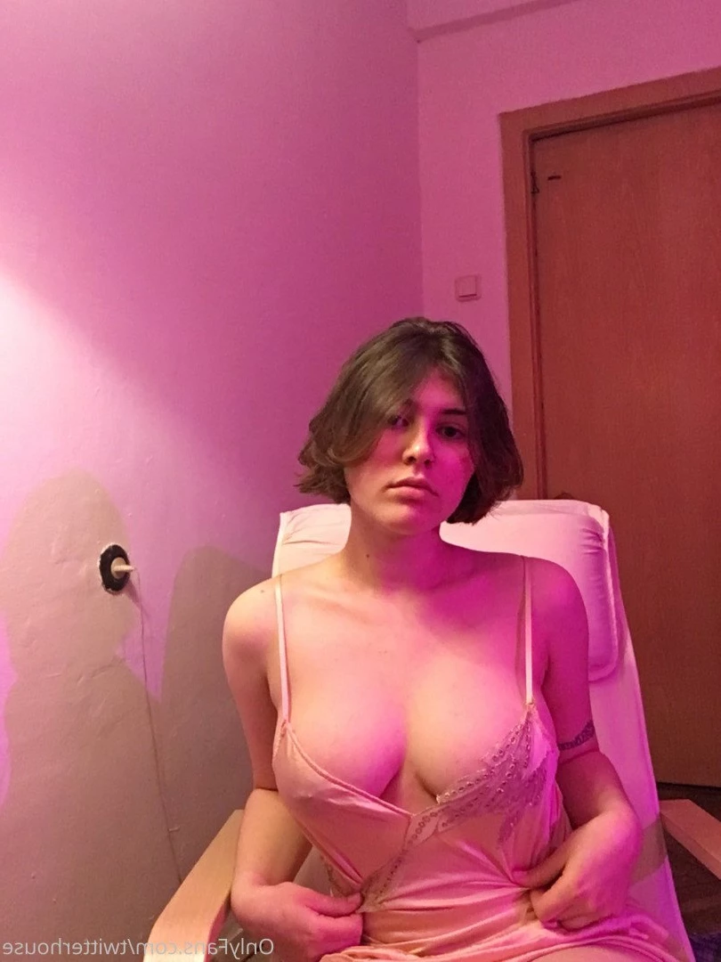 леночка [ twitterhouse ] Onlyfans leaked photo 4701845 on Hotleaks.tv