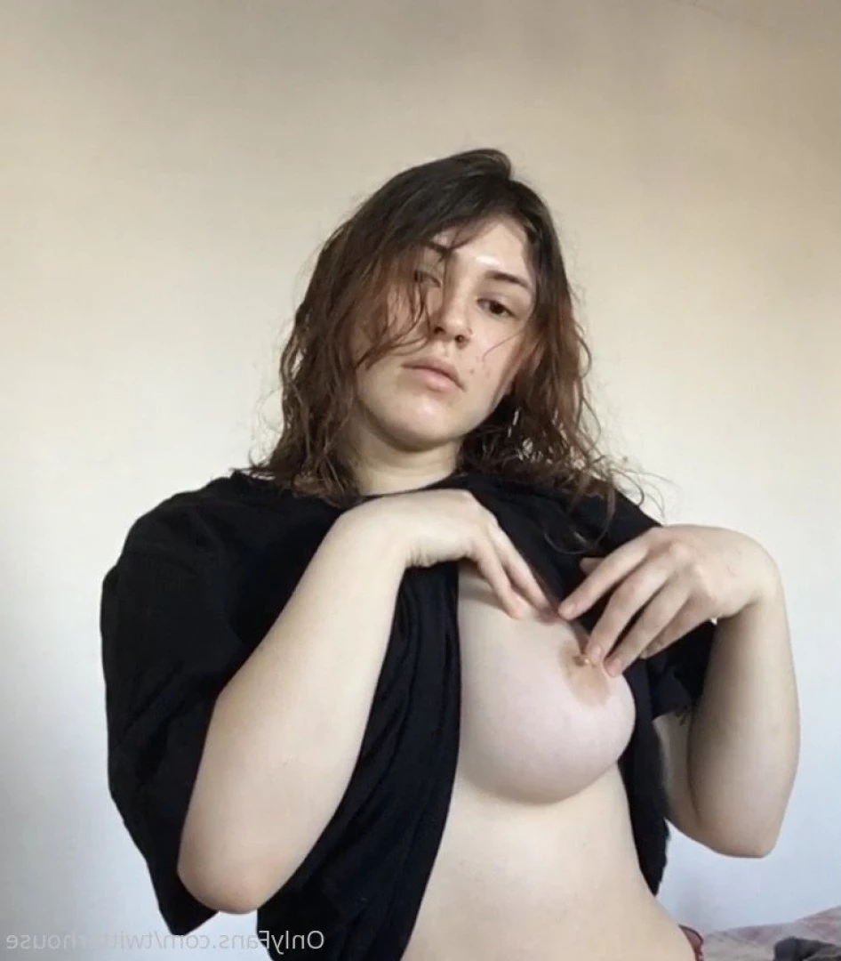леночка [ twitterhouse ] Onlyfans leaked photo 4702069 on Hotleaks.tv