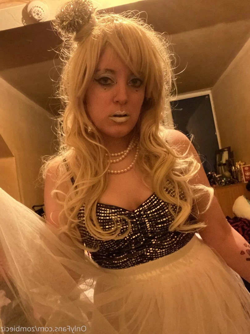 zombieciz Onlyfans leaked photo 4697018 on Hotleaks.tv