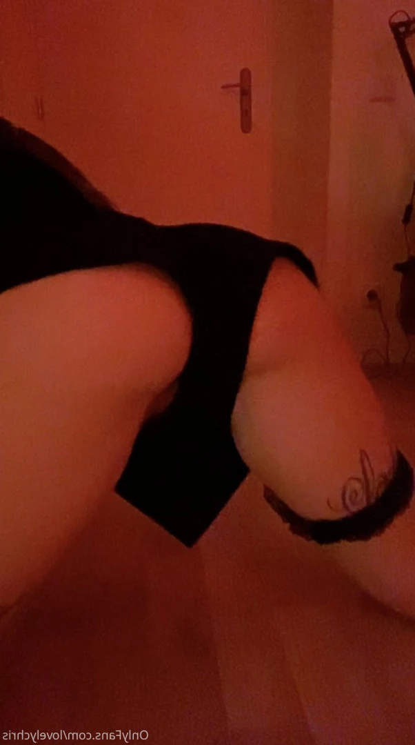 YOUR JIZZ BUCKET 😈😈😈 [ lovelychris ] Onlyfans leaked photo 16769332 on Hotleaks.tv