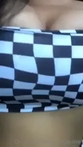 7772689