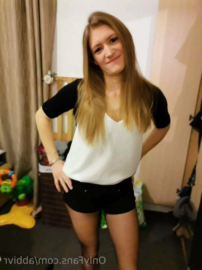 Abbi [ abbivr ] Onlyfans leaked photo 6476928 on Hotleaks.tv
