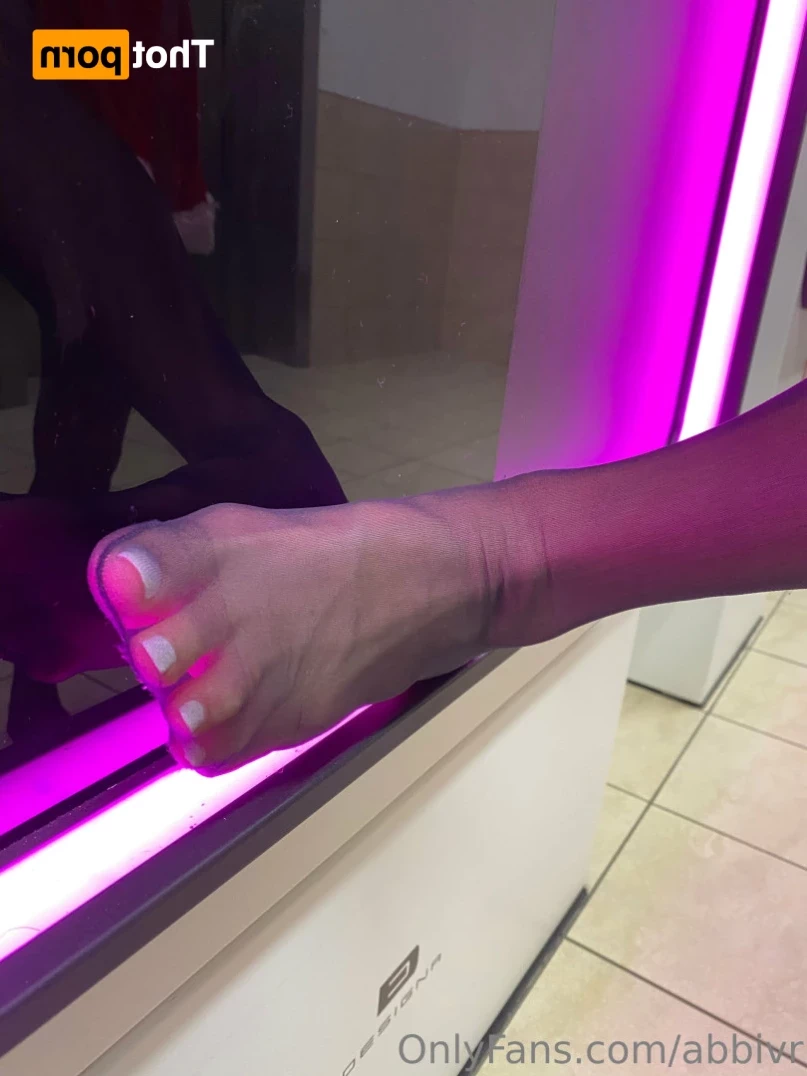 Abbi [ abbivr ] Onlyfans leaked photo 14828886 on Hotleaks.tv