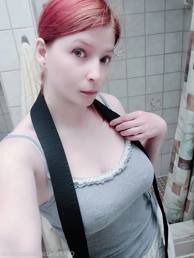 Kisses [ accentkisses ] Onlyfans leaked photo 10505346 on Hotleaks.tv