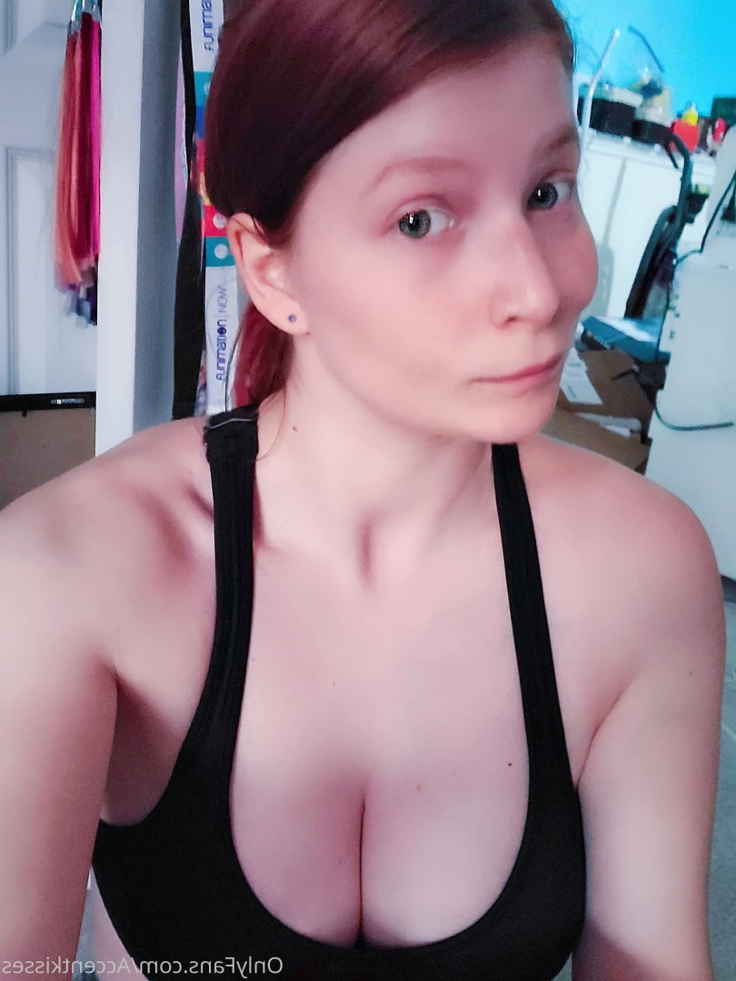 Kisses [ accentkisses ] Onlyfans leaked photo 10508040 on Hotleaks.tv