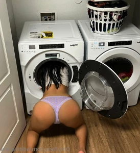 10618021