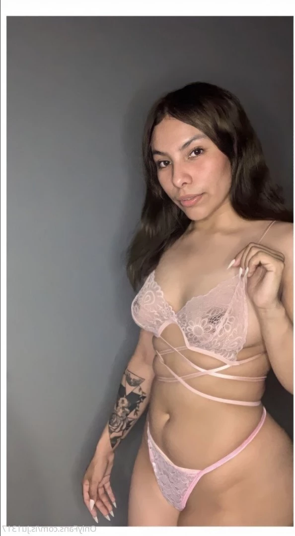 is.juli [ julay1317 ] Onlyfans leaked photo 565121 on Hotleaks.tv