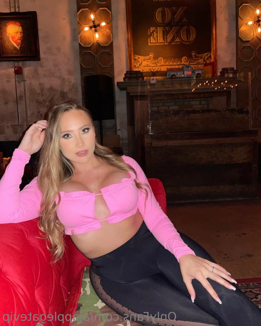 AJ Applegate Hotwife 🥵 [ ajapplegatevip ] Onlyfans leaked photo 6541863 on Hotleaks.tv