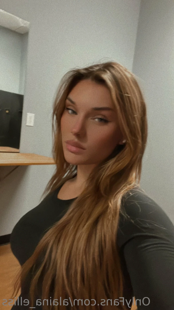 Alaina [ alaina_elliss ] Onlyfans leaked photo 7417662 on Hotleaks.tv