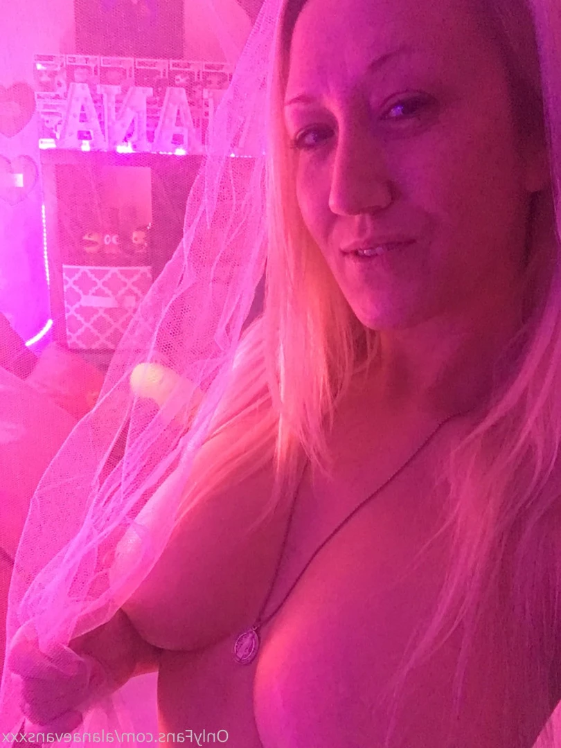 Alana Evans [ alanaevansxxx ] Onlyfans leaked photo 6786279 on Hotleaks.tv
