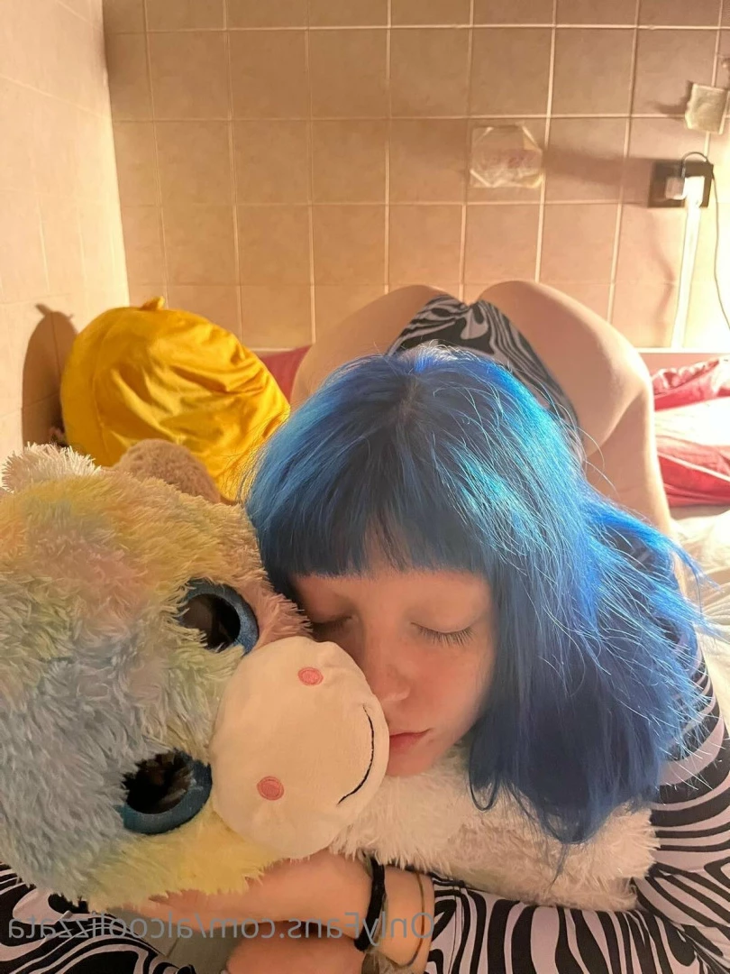 Alcoolizzata • TOP 1.5% [ alcoolizzata ] Onlyfans leaked photo 6497262 on Hotleaks.tv