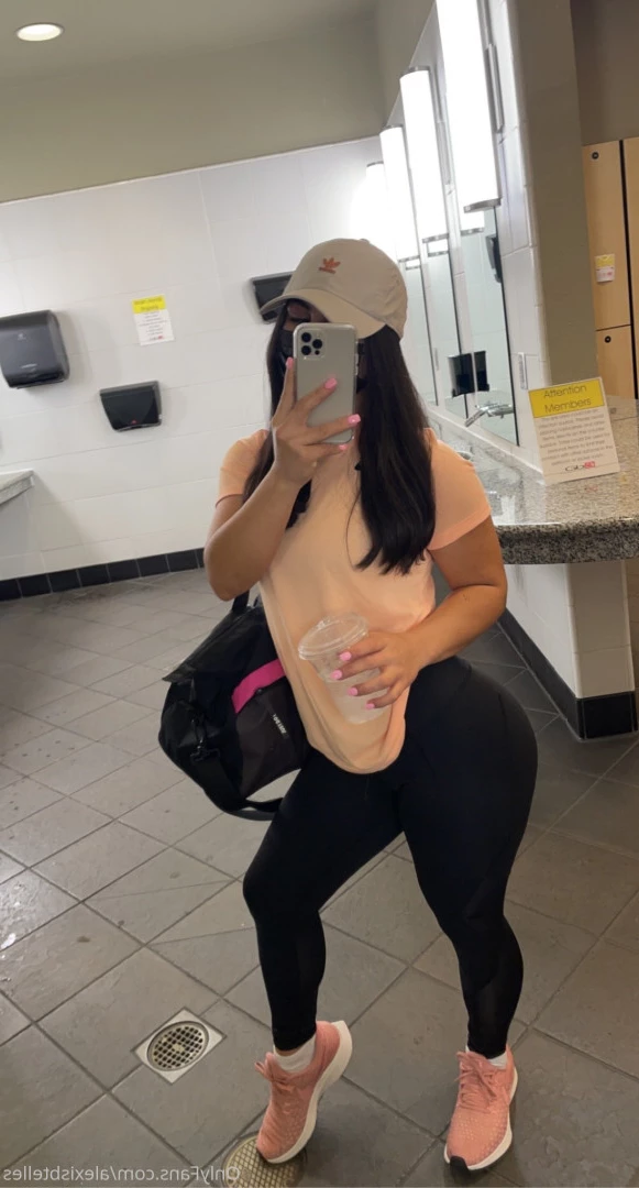 Alexis [ alexisbtelles ] Onlyfans leaked photo 7655546 on Hotleaks.tv