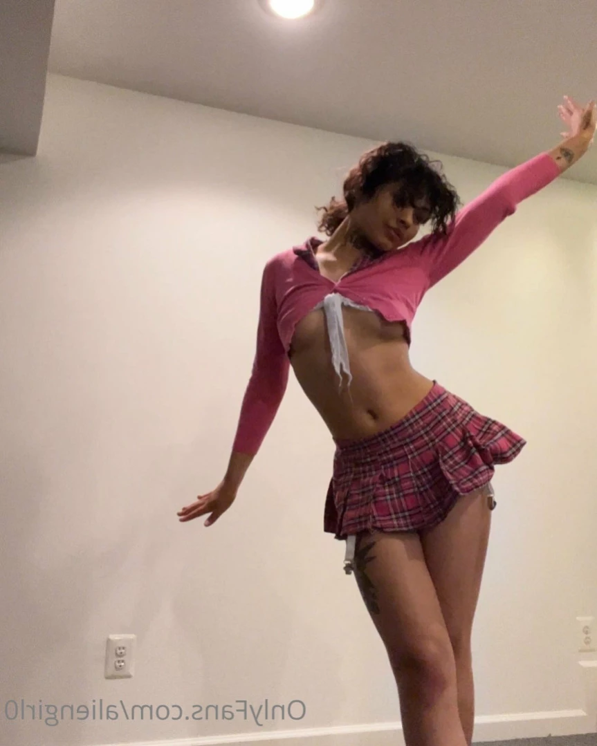 ALIEN [ aliengirl0 ] Onlyfans leaked photo 11056031 on Hotleaks.tv