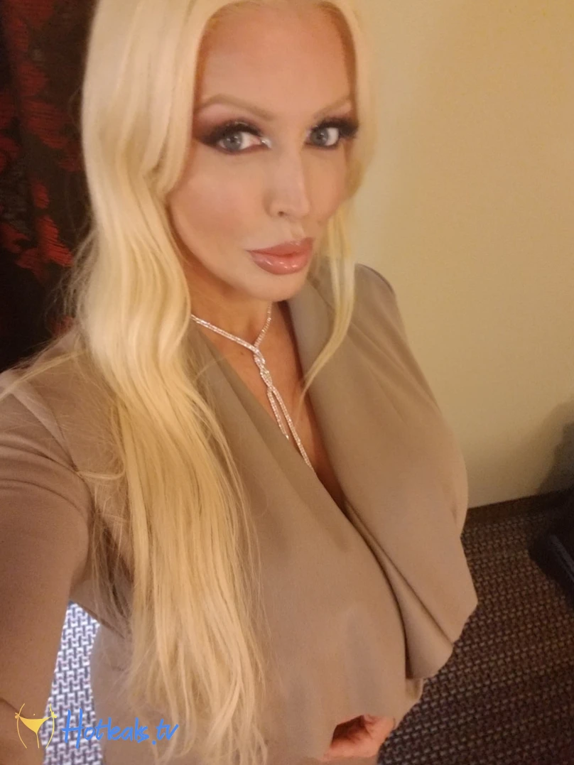 Alura Jenson [ alurajenson2011 ] Onlyfans leaked photo 12775805 on Hotleaks.tv