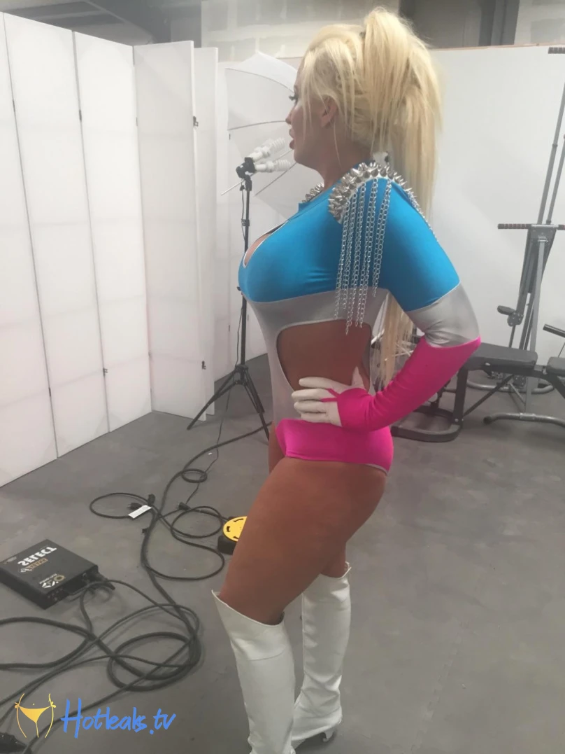 Alura Jenson [ alurajenson2011 ] Onlyfans leaked photo 16383673 on Hotleaks.tv