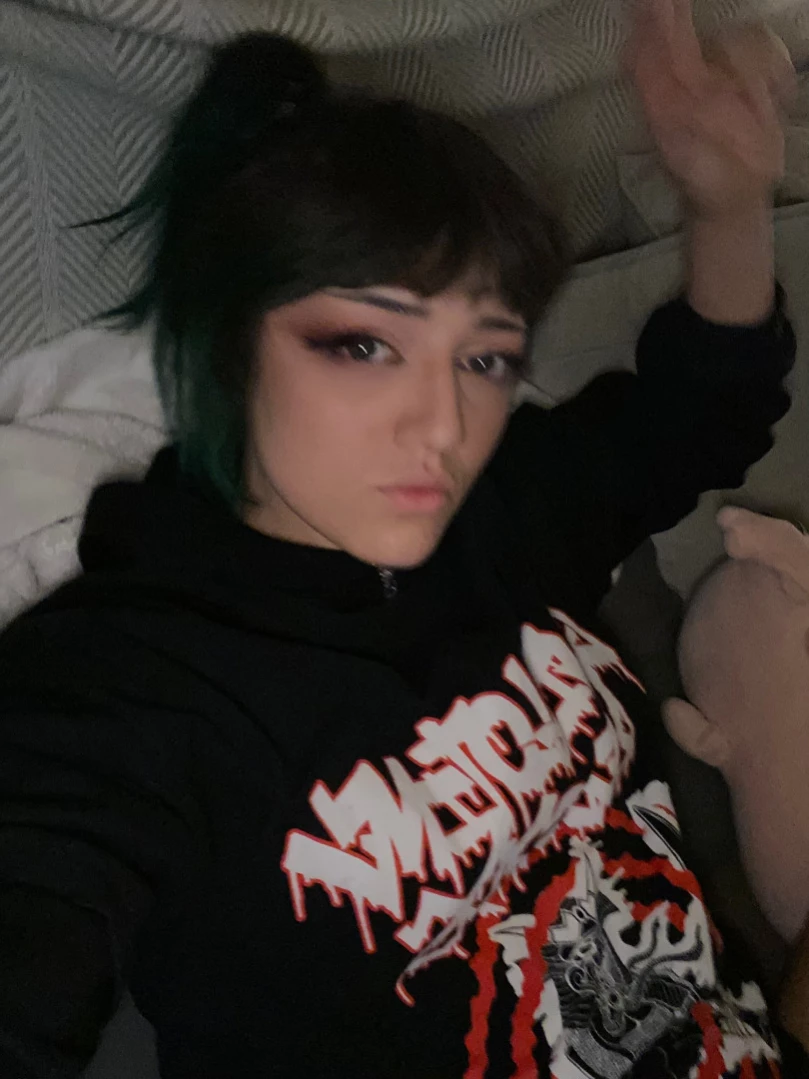 𝔞𝔩𝔳𝔦𝔢 [ alvieonline ] Onlyfans leaked photo 16383597 on Hotleaks.tv
