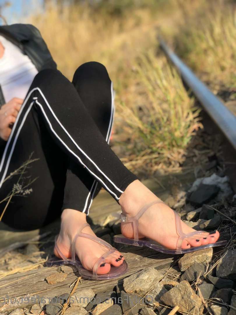 Pezinhos da Amora [ amorafeet.ofc ] Onlyfans leaked photo 7575669 on Hotleaks.tv