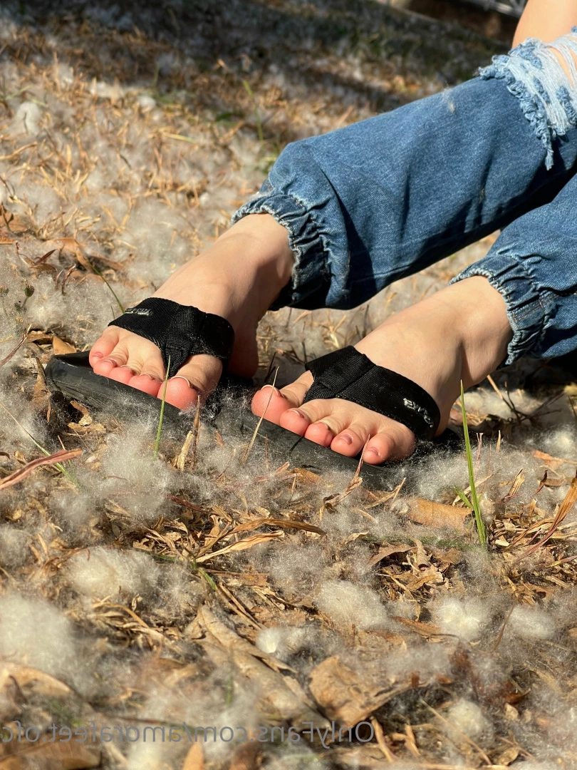 Pezinhos da Amora [ amorafeet.ofc ] Onlyfans leaked photo 7575889 on Hotleaks.tv