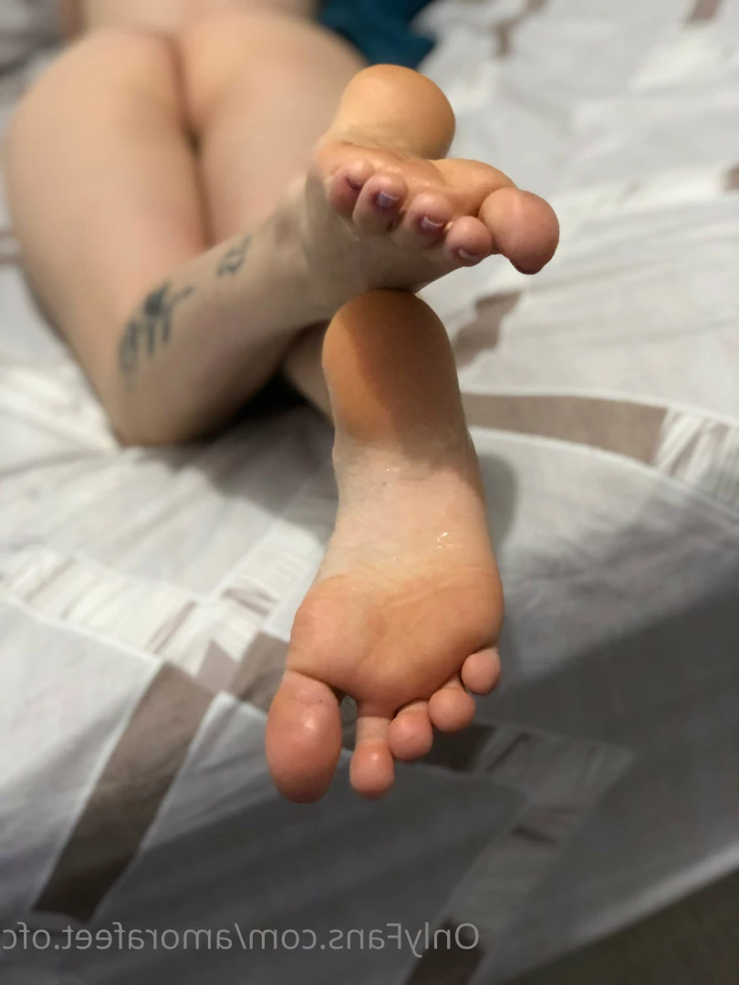 Pezinhos da Amora [ amorafeet.ofc ] Onlyfans leaked photo 7576832 on Hotleaks.tv
