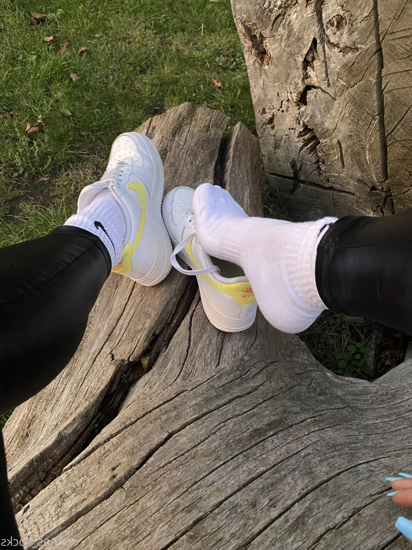 Ana [ anas_socks ] Onlyfans leaked photo 7320573 on Hotleaks.tv