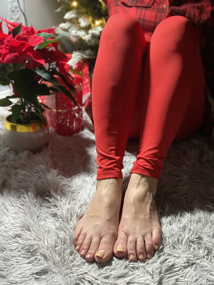 Ana [ anas_socks ] Onlyfans leaked photo 7323949 on Hotleaks.tv