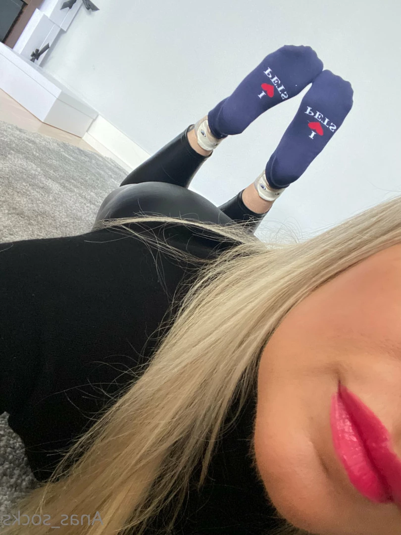 Ana [ anas_socks ] Onlyfans leaked photo 7328170 on Hotleaks.tv