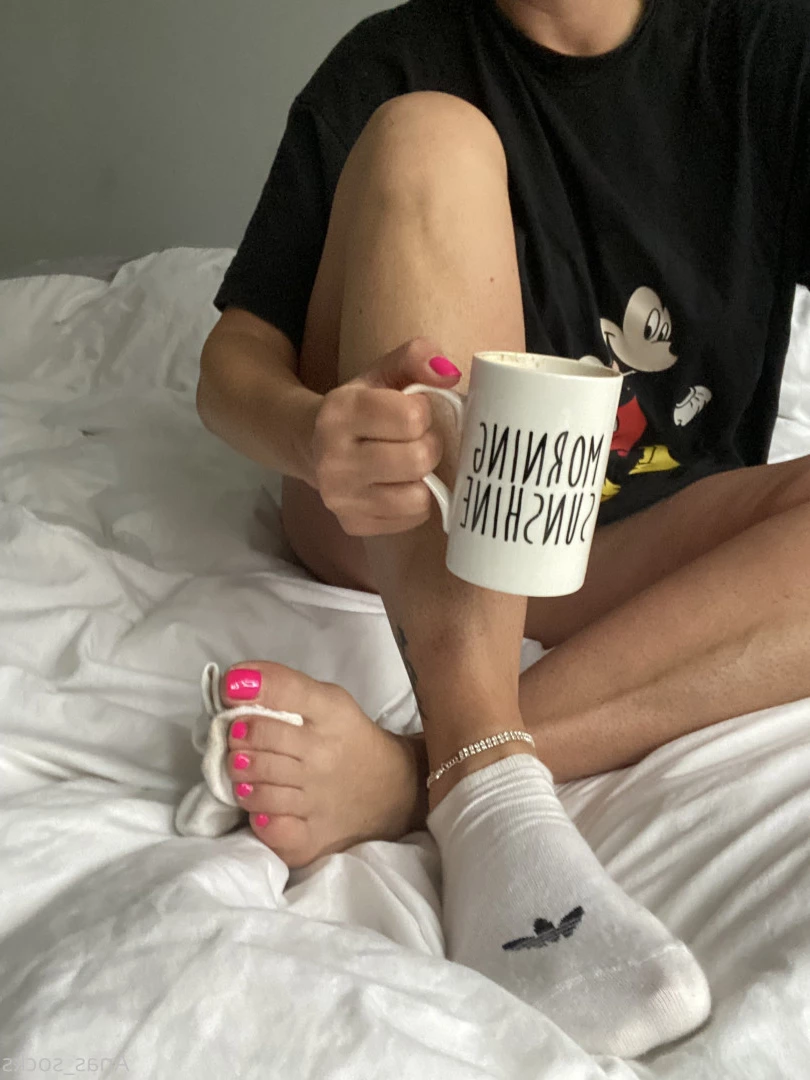 Ana [ anas_socks ] Onlyfans leaked photo 7330045 on Hotleaks.tv