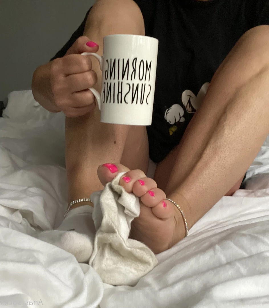 Ana [ anas_socks ] Onlyfans leaked photo 7332014 on Hotleaks.tv