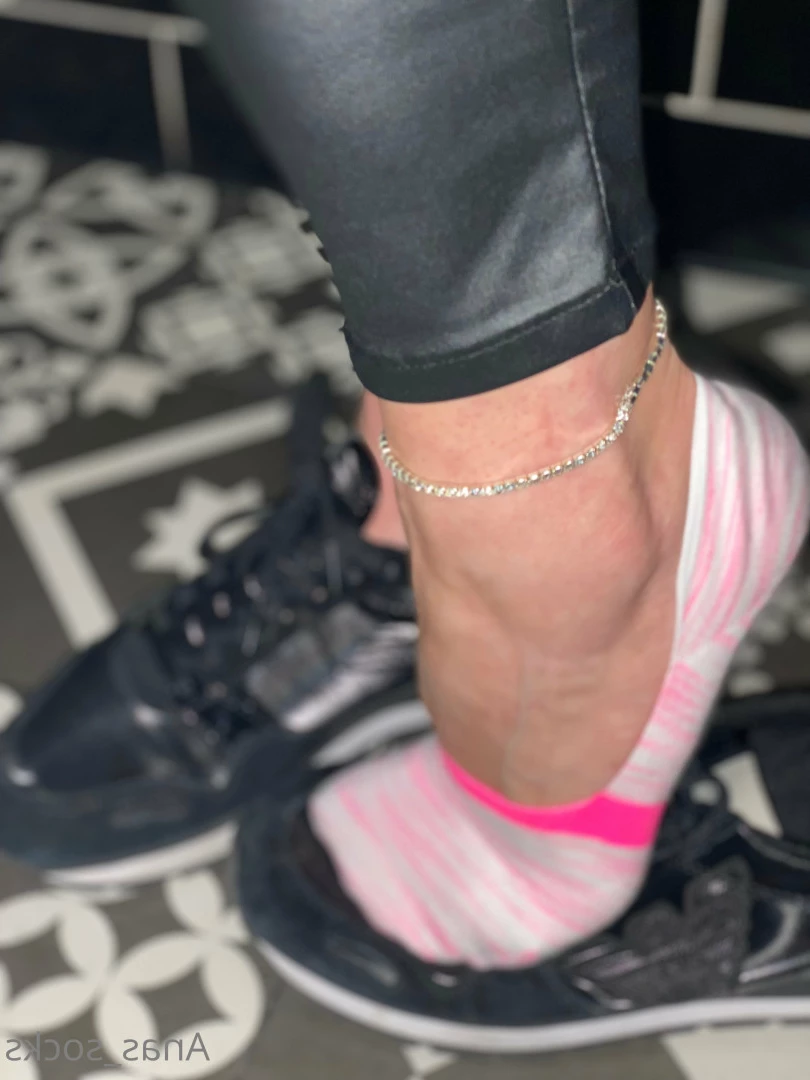 Ana [ anas_socks ] Onlyfans leaked photo 7332110 on Hotleaks.tv