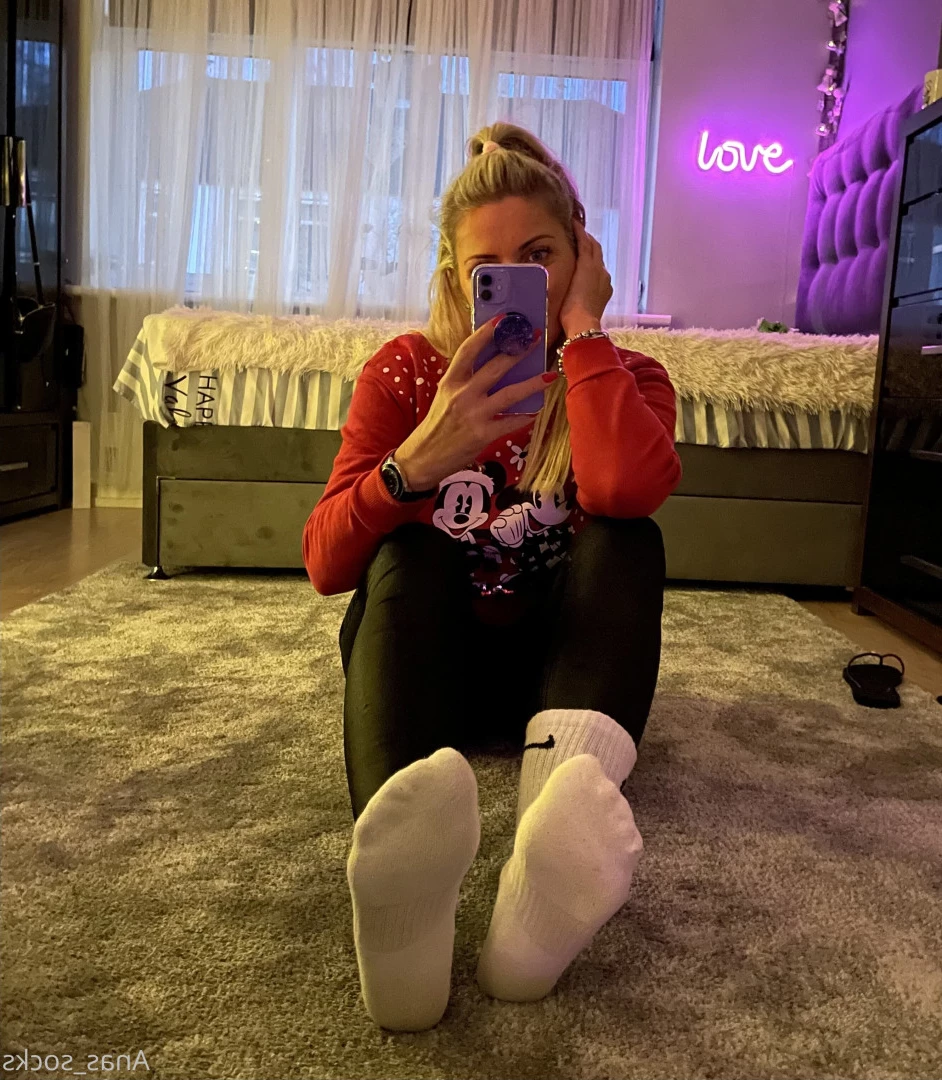 Ana [ anas_socks ] Onlyfans leaked photo 7332579 on Hotleaks.tv