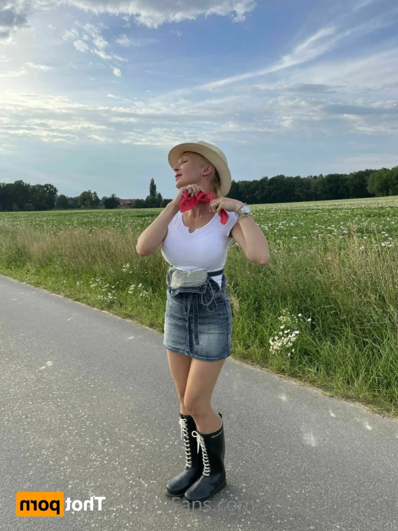 annabellement Onlyfans leaked photo 14814609 on Hotleaks.tv